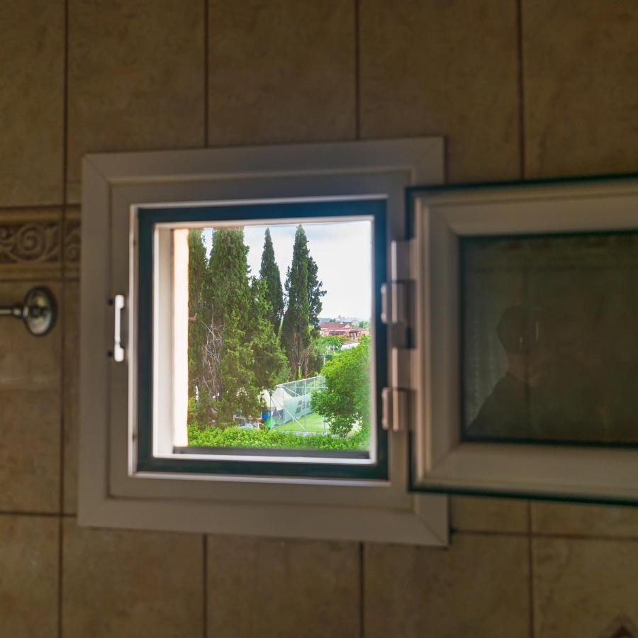 Julia΄S Apartment Alepú Kültér fotó